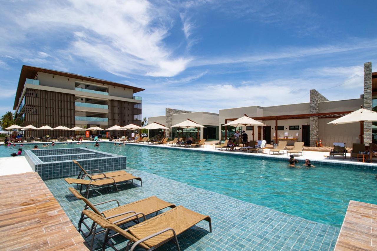 Ipioca Beach Resort Maceio Exterior foto The swimming pool at the resort