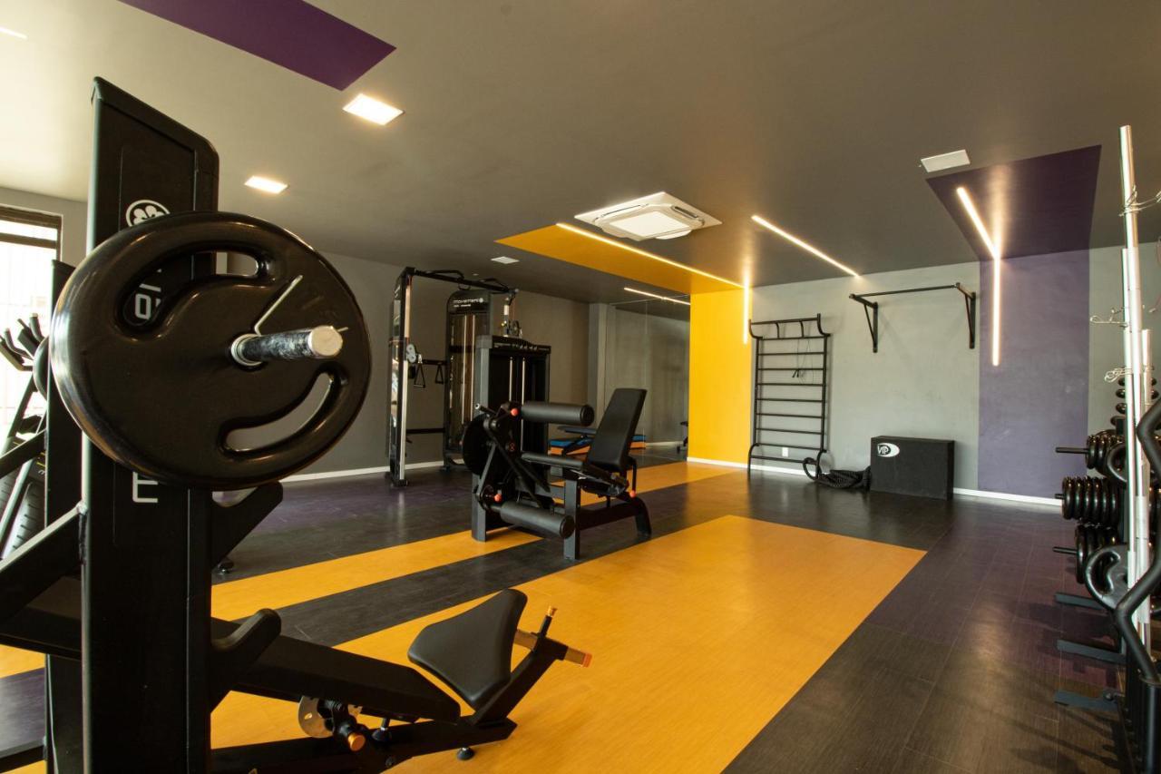 Ipioca Beach Resort Maceio Exterior foto The interior of a typical Anytime Fitness gym
