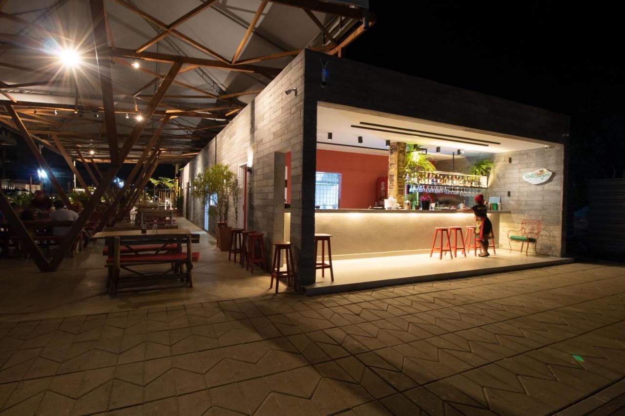 Ipioca Beach Resort Maceio Exterior foto The bar at the Sky Bar